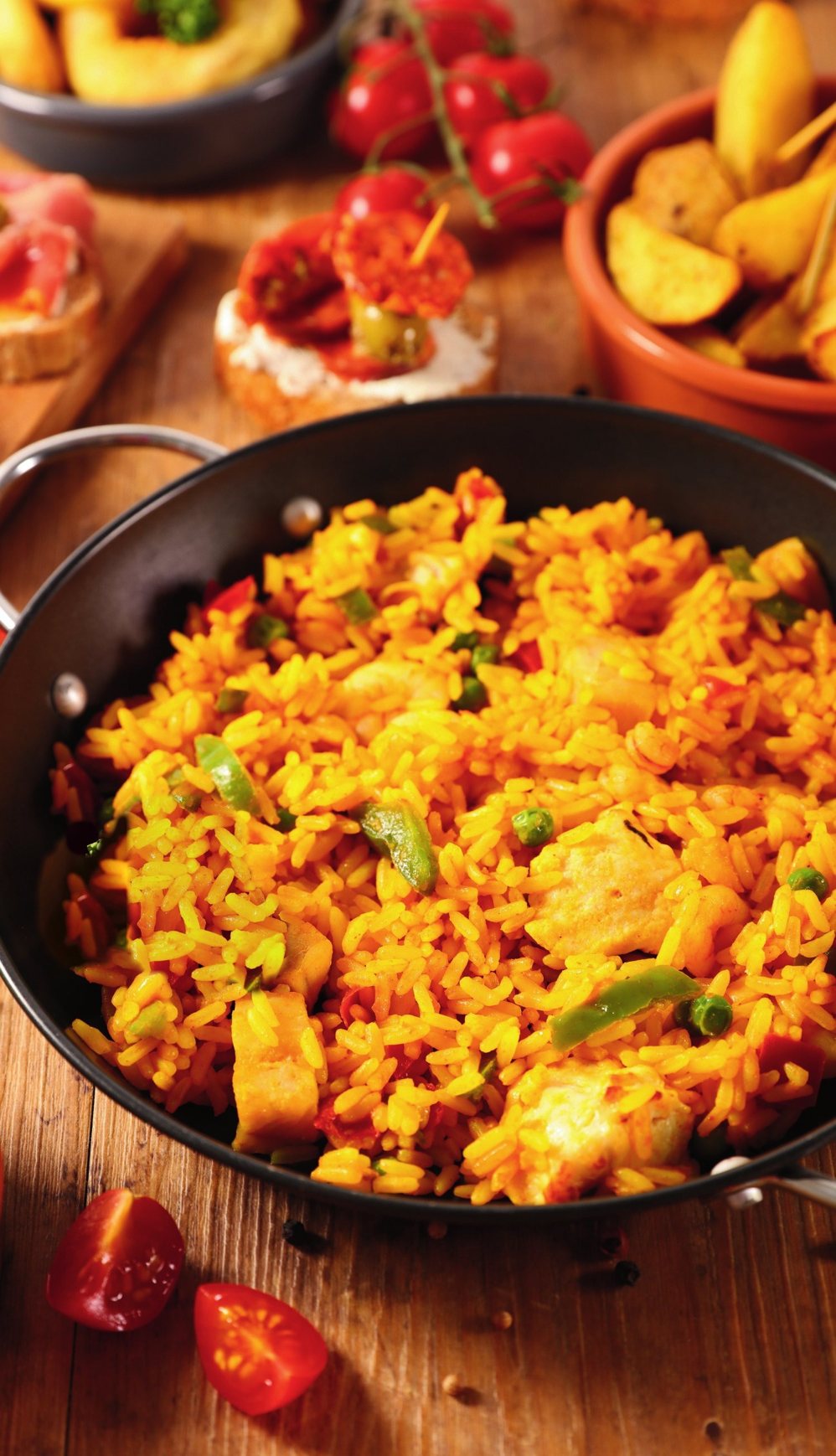 Paella valenciana na paellera